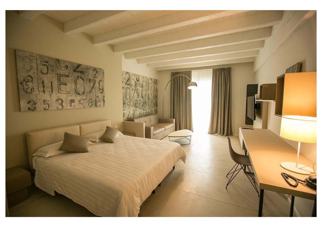 Ca' Barbini Resort Garda  Buitenkant foto