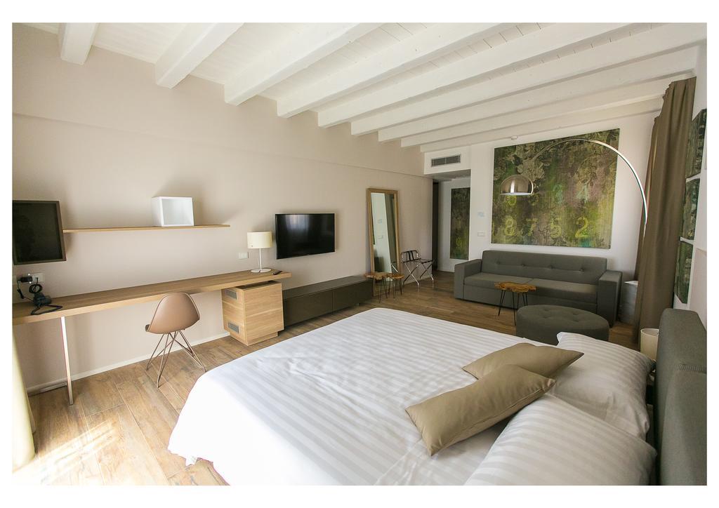 Ca' Barbini Resort Garda  Buitenkant foto