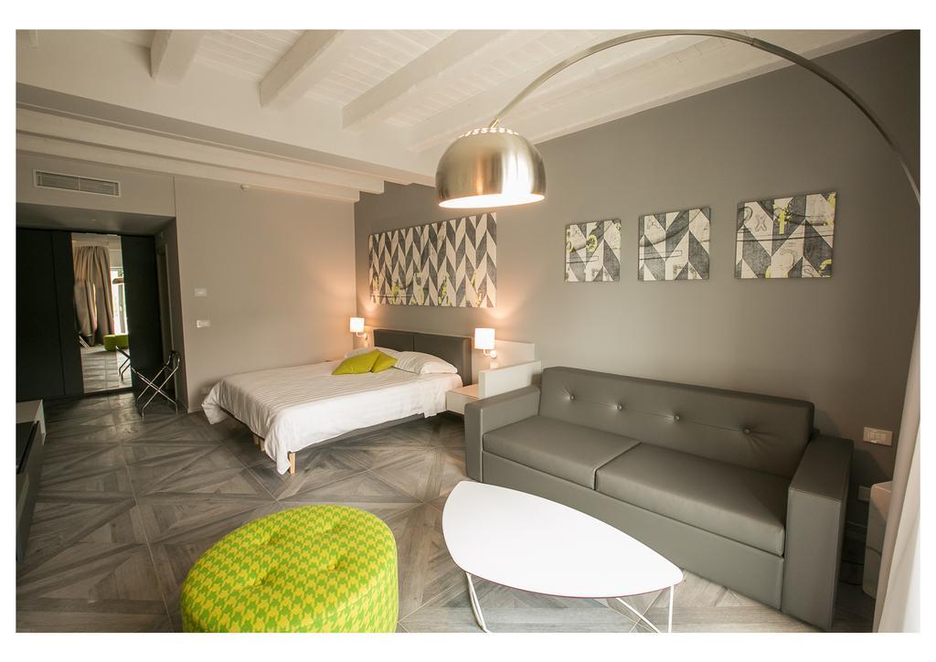 Ca' Barbini Resort Garda  Buitenkant foto